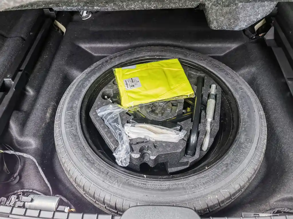 Volvo V90 — миниатюра 8