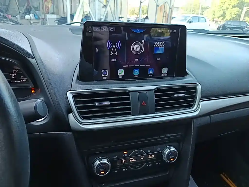 Mazda 3 Axela — миниатюра 13