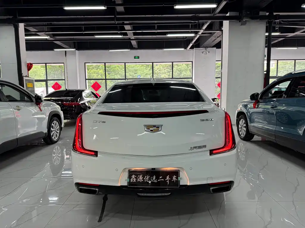 Cadillac XTS — миниатюра 8