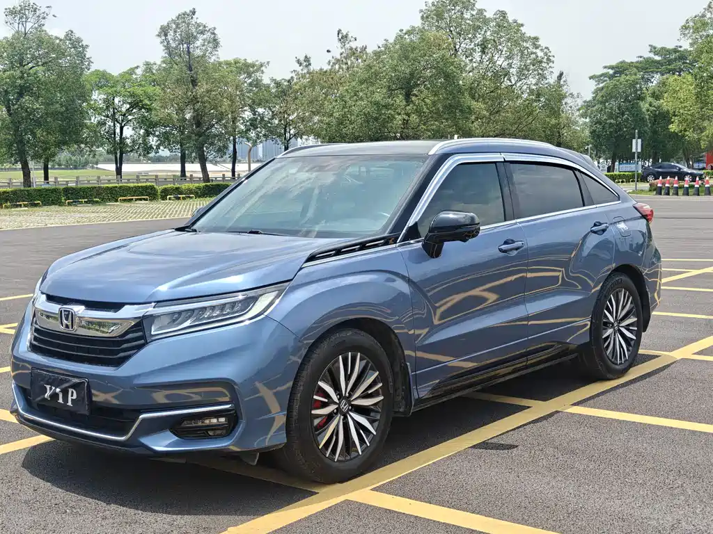 Купить Honda Avancier