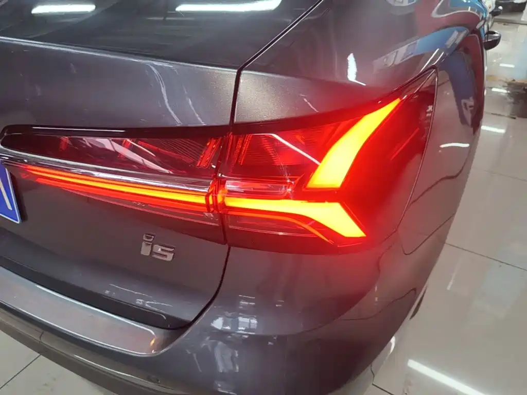 Roewe i5 — миниатюра 8