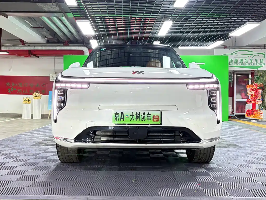 IM Motors LS8 2026 66 Ultra Flagship мест