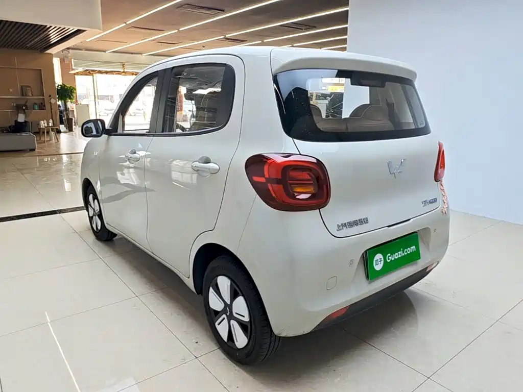 Wuling MINIEV — миниатюра 5
