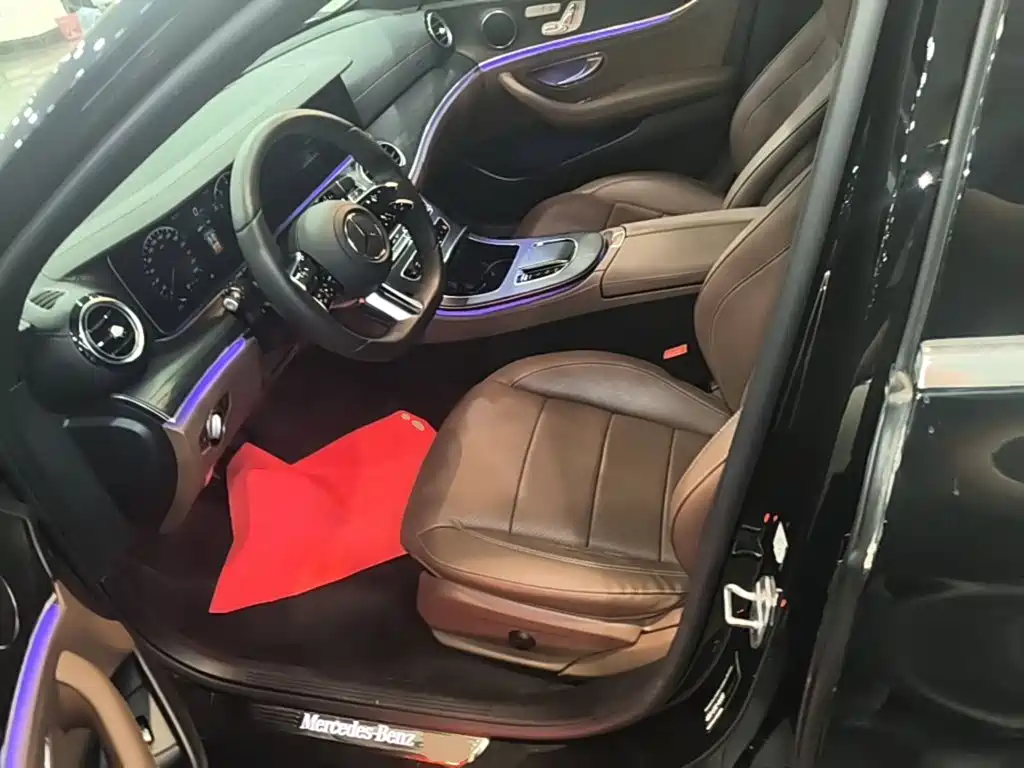 Mercedes-Benz E-Class — миниатюра 15