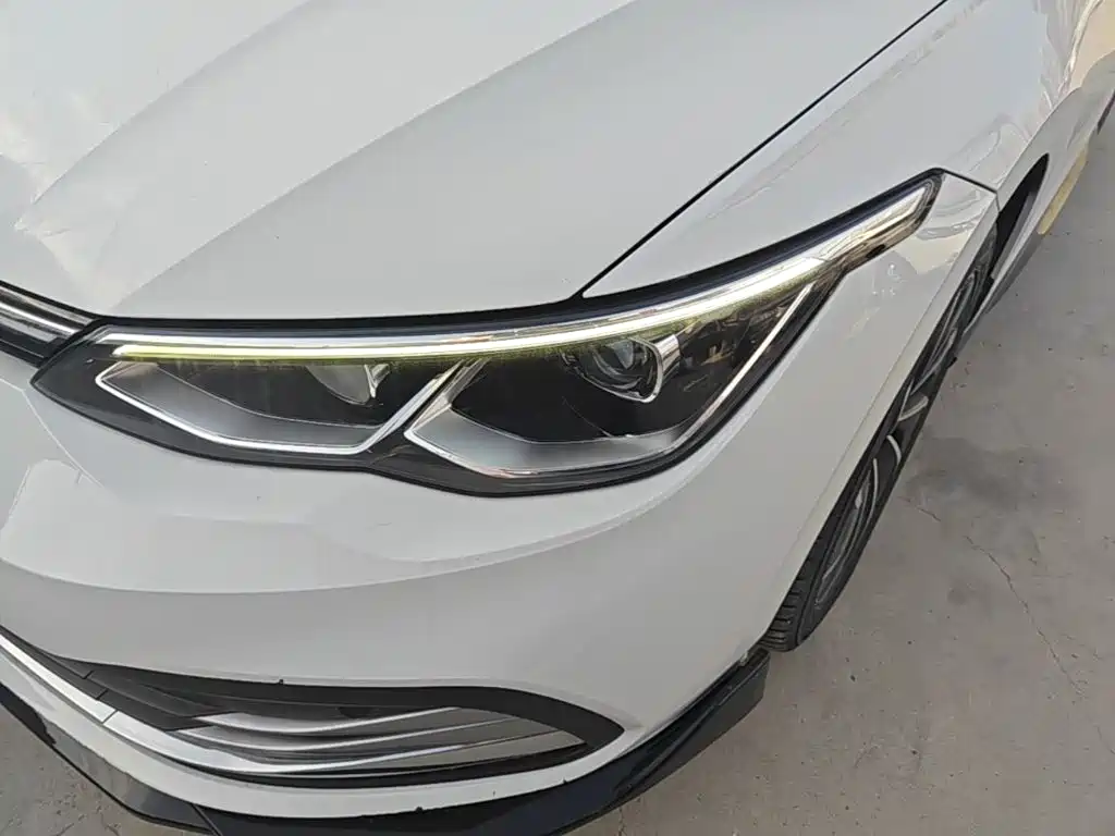 Volkswagen Golf — миниатюра 24