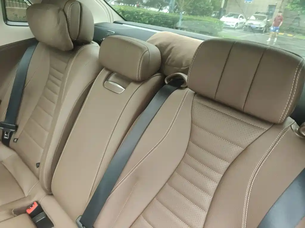 Mercedes-Benz E-Class — миниатюра 15
