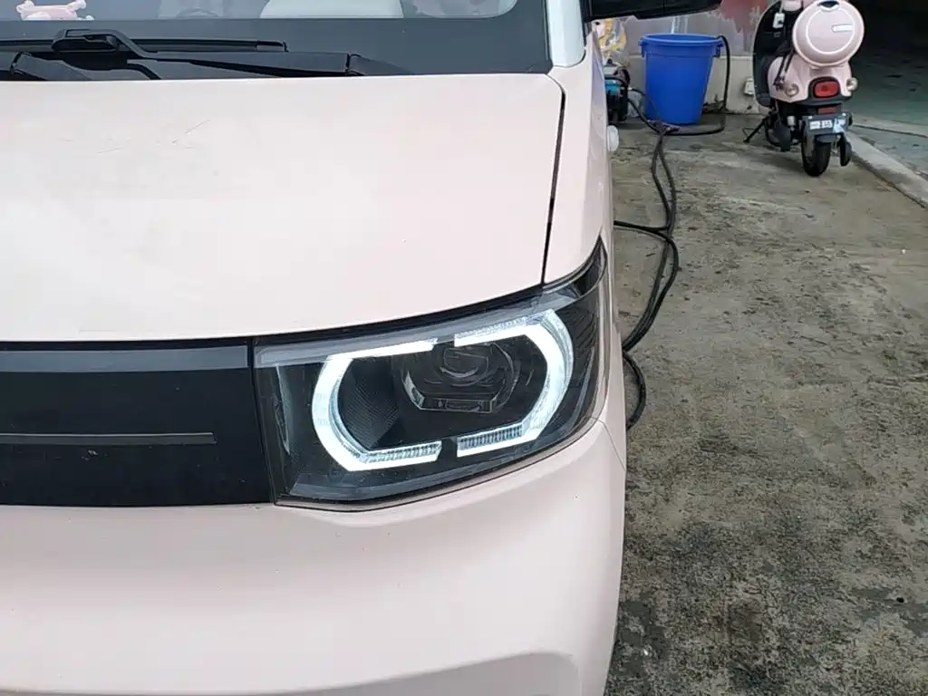 Wuling MINIEV — миниатюра 24
