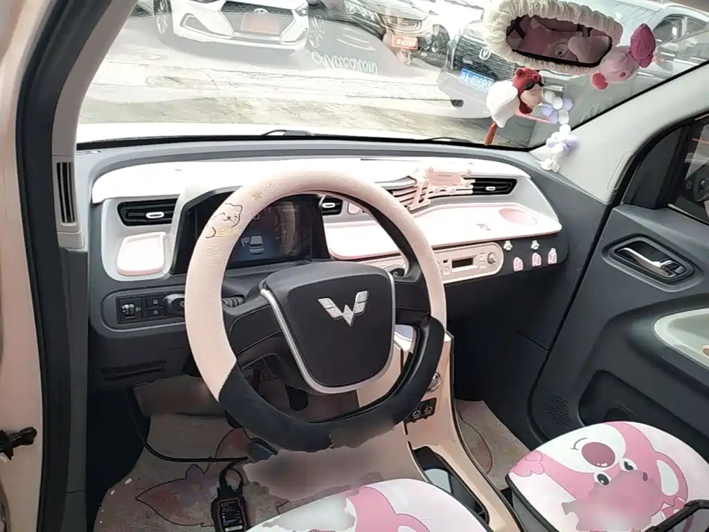 Wuling MINIEV — миниатюра 10