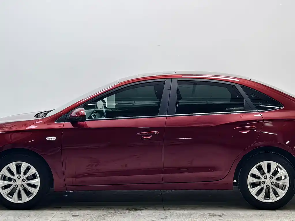 Buick Excelle — миниатюра 7
