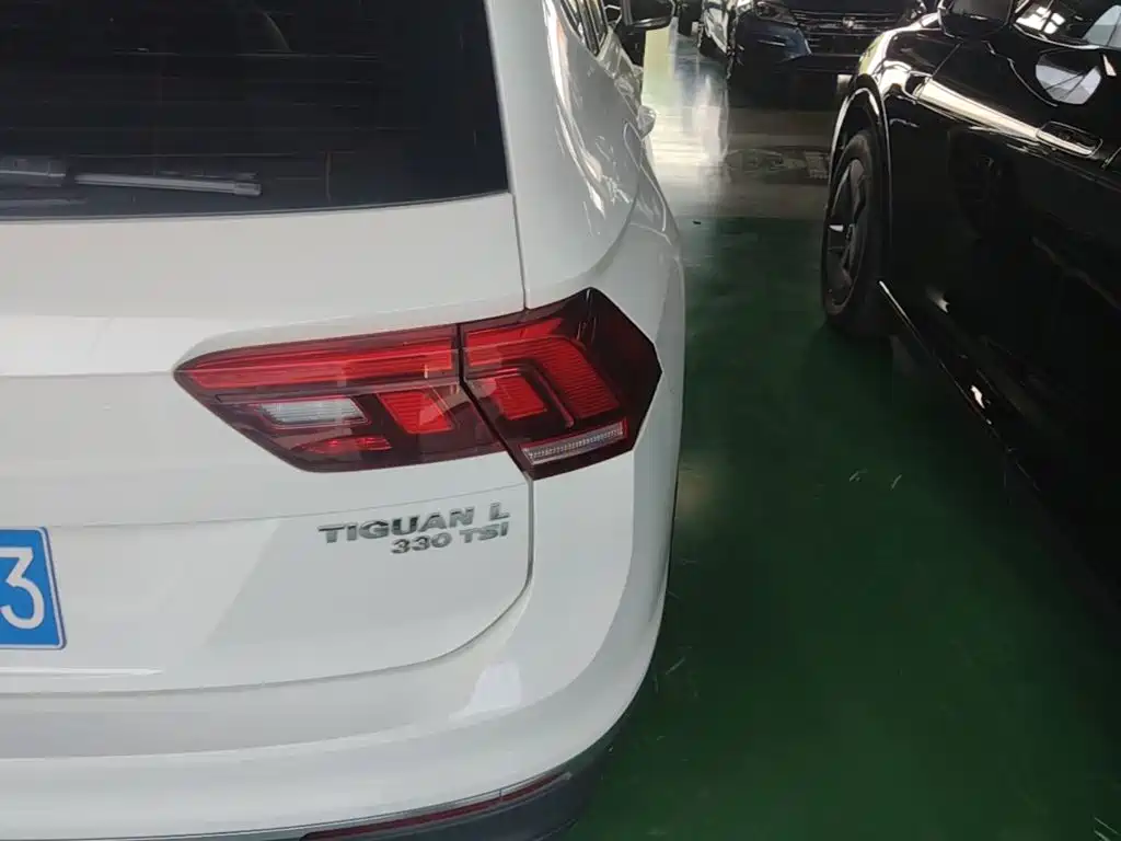 Volkswagen Tiguan L — миниатюра 8
