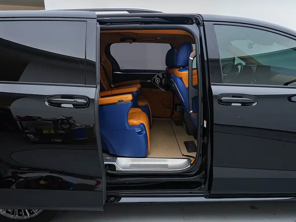 Toyota Sienna — миниатюра 20
