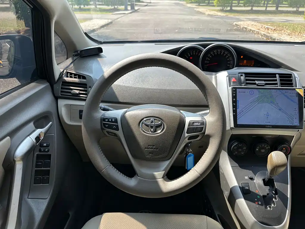 Toyota Verso — миниатюра 10