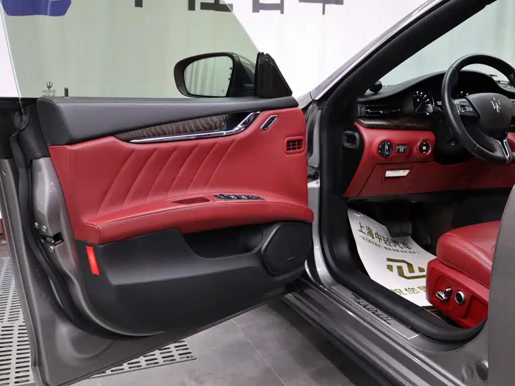 Maserati Quattroporte — миниатюра 5
