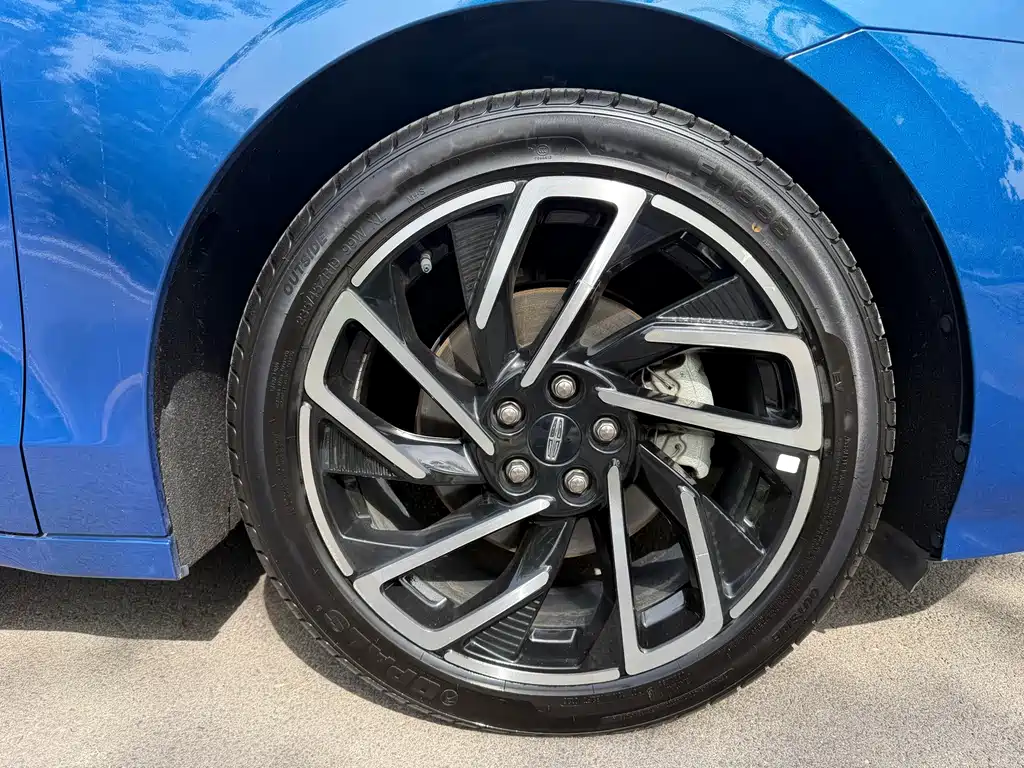 Lincoln Z — миниатюра 8