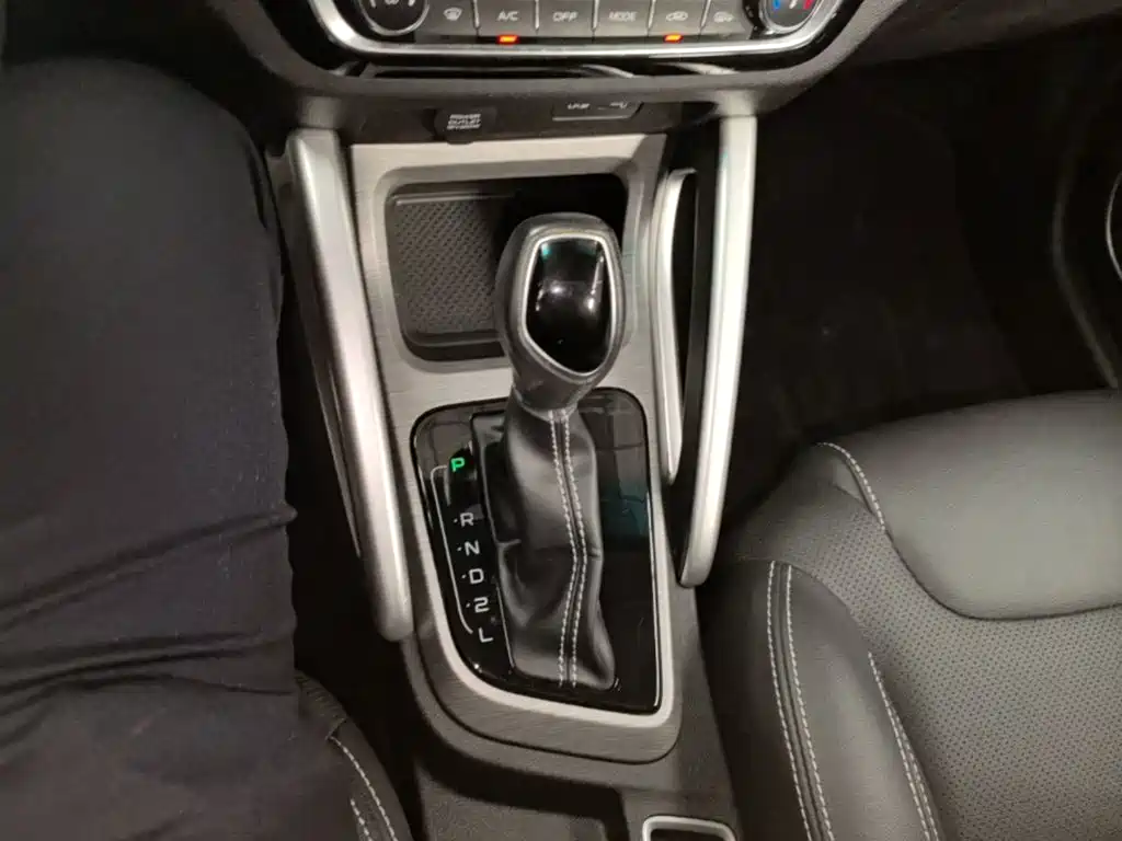 Geely Vision X3 — миниатюра 14