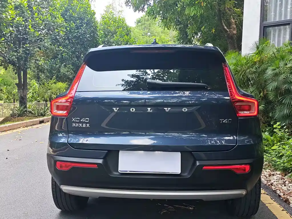 Volvo XC40 — миниатюра 5
