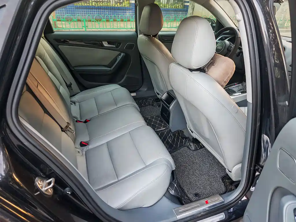 Audi A4L — миниатюра 8