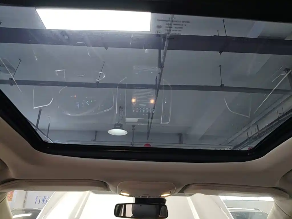Ford Edge — миниатюра 18