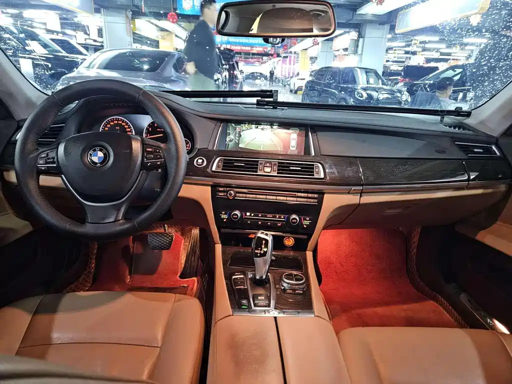 BMW 7 Series 7 2013 730Li Lead