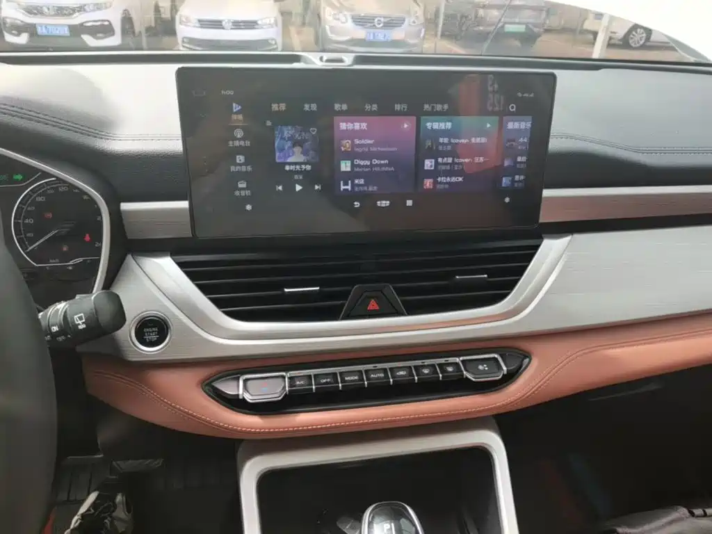 Geely Vision X6 — миниатюра 13
