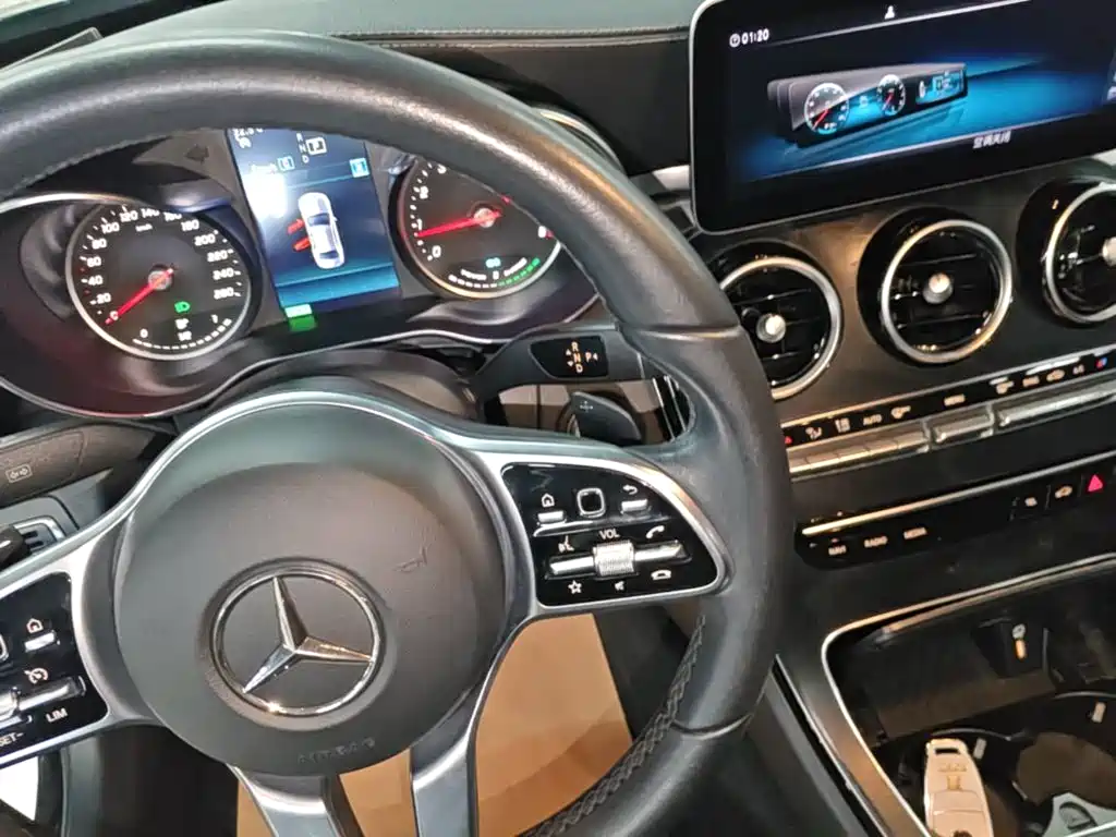 Mercedes-Benz C-Class — миниатюра 14