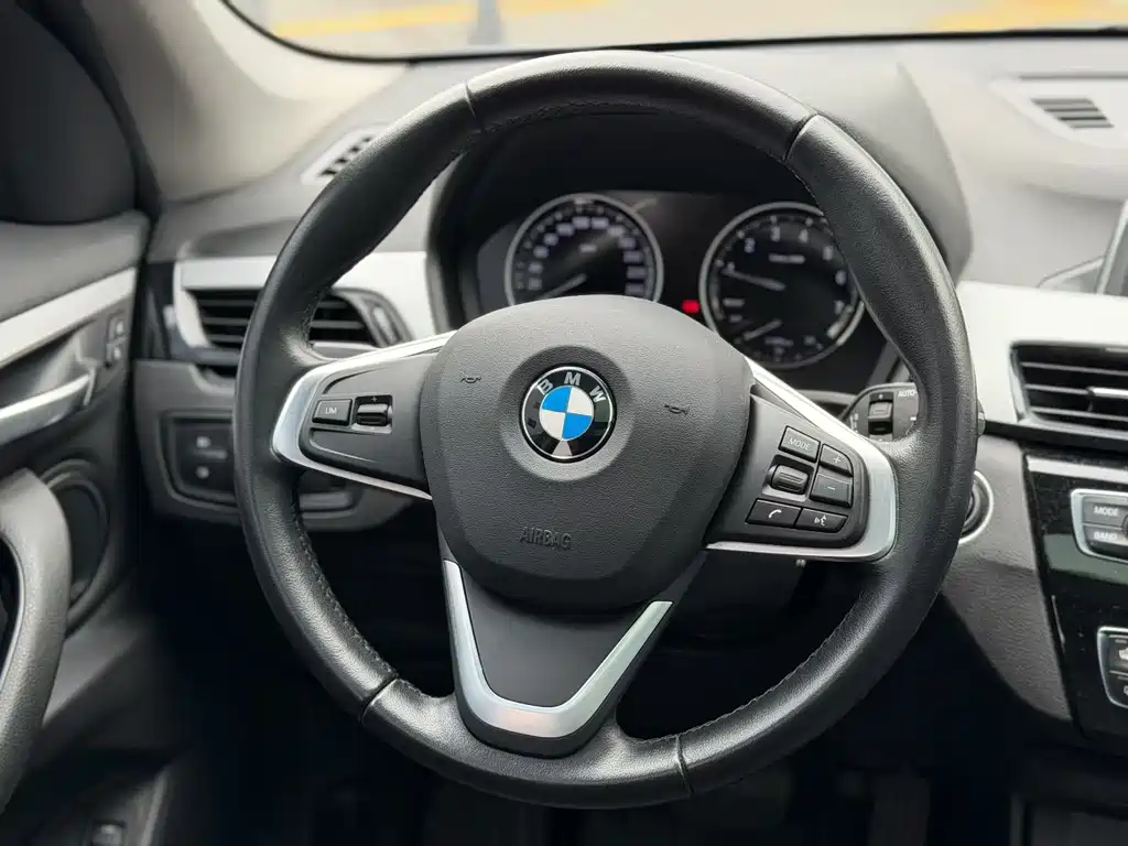 BMW X1 — миниатюра 11