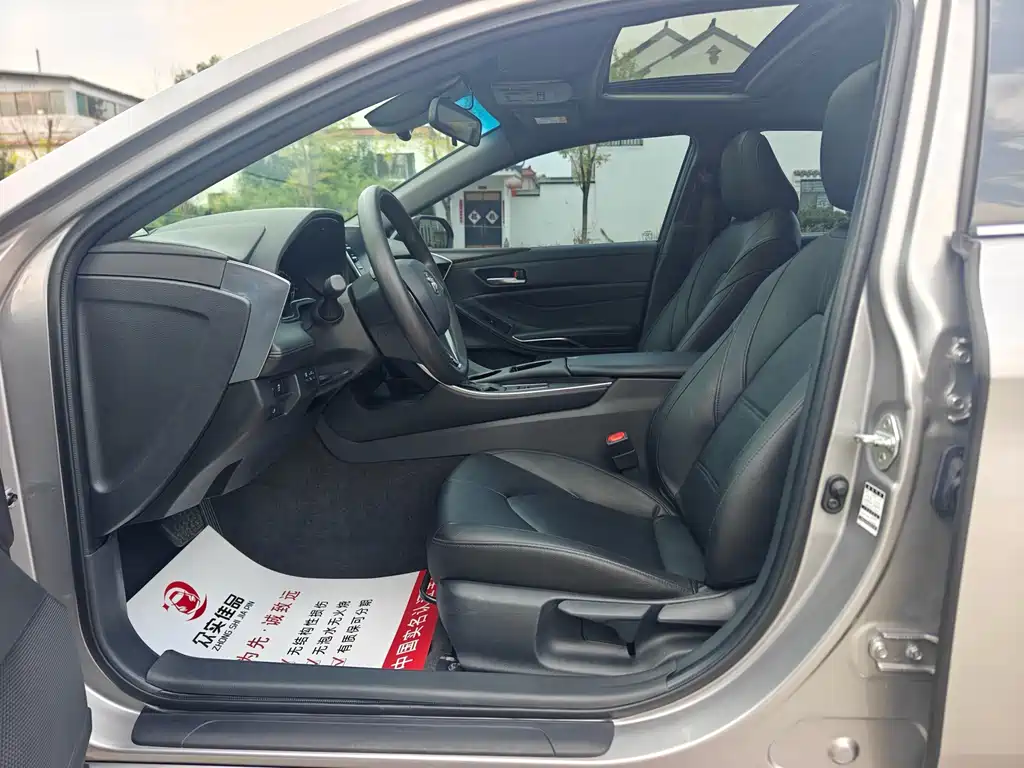Toyota Avalon — миниатюра 4