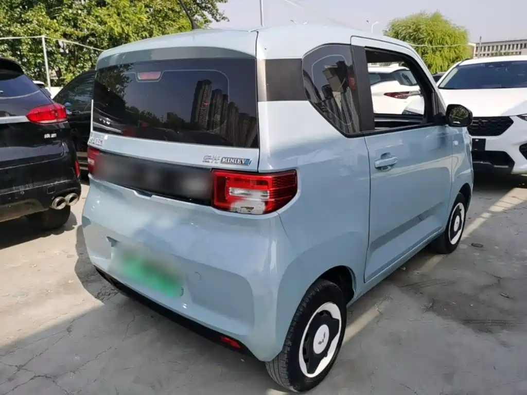 Wuling MINIEV — миниатюра 7