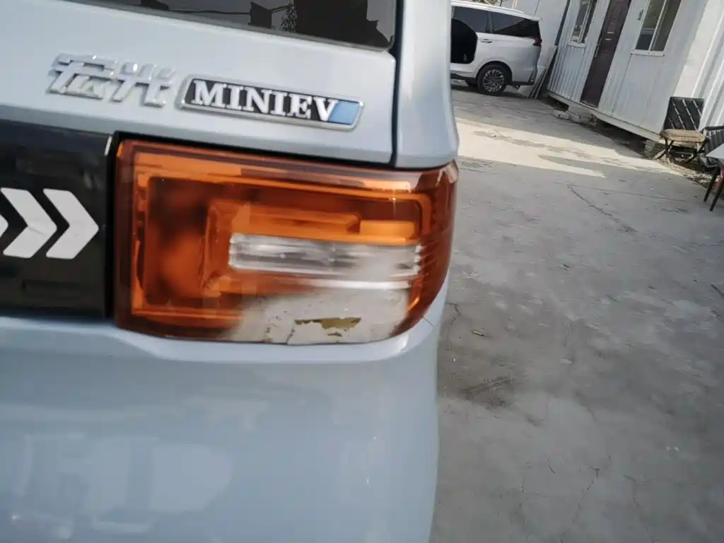 Wuling MINIEV — миниатюра 8