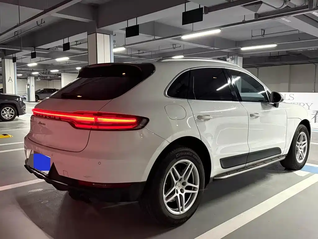 Porsche Macan — миниатюра 8