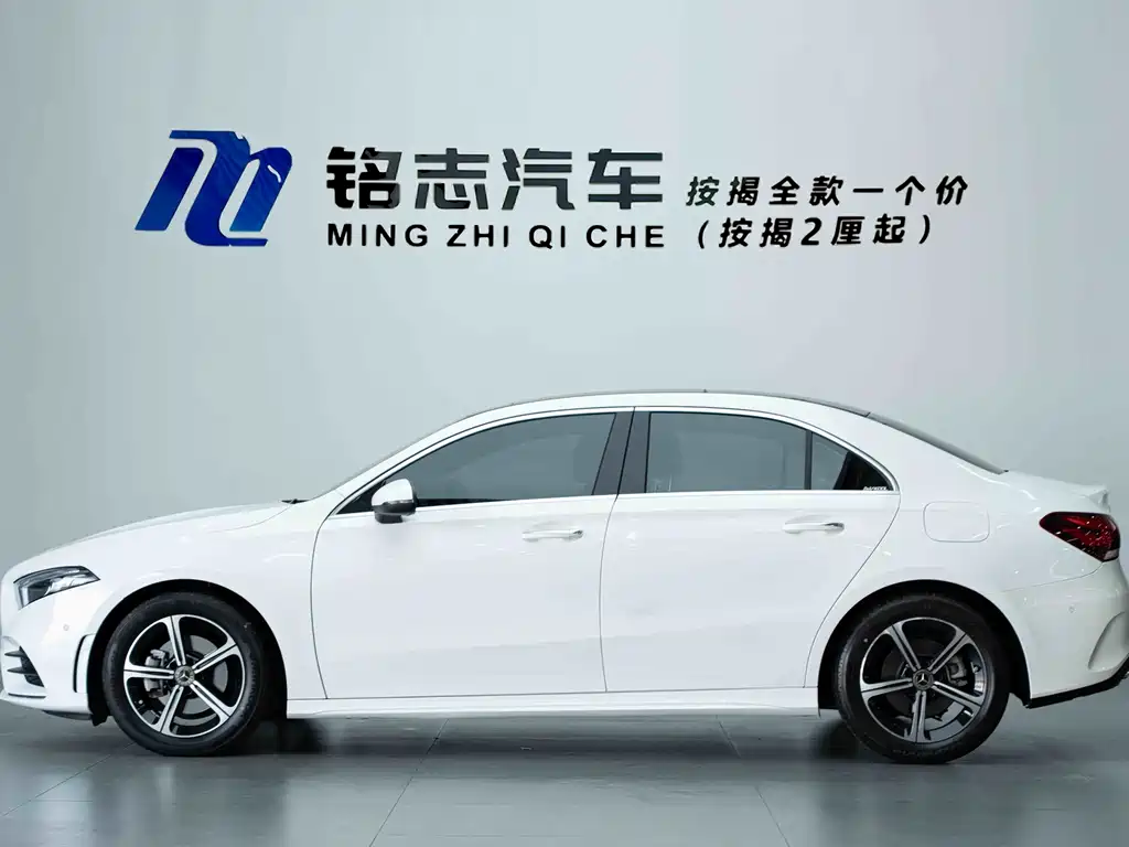 Mercedes-Benz A-Class — миниатюра 7