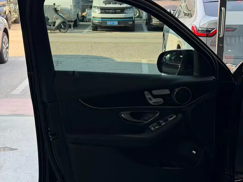 Mercedes-Benz GLC — миниатюра 5