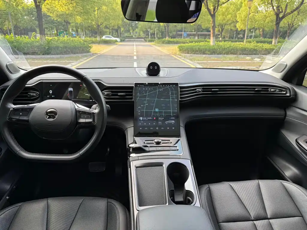 NIO ES8 — миниатюра 15