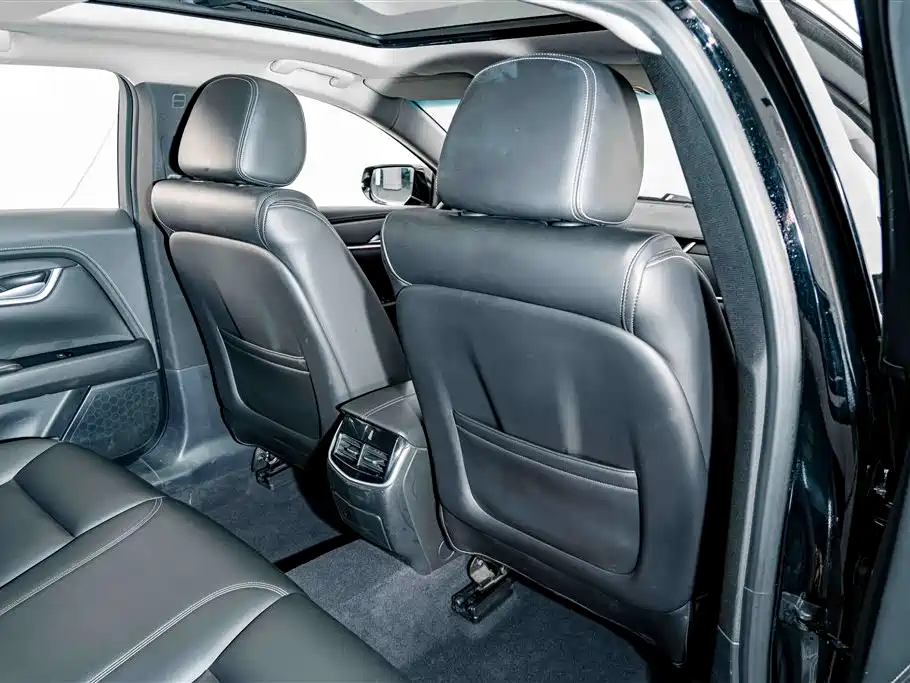 Cadillac XTS — миниатюра 20