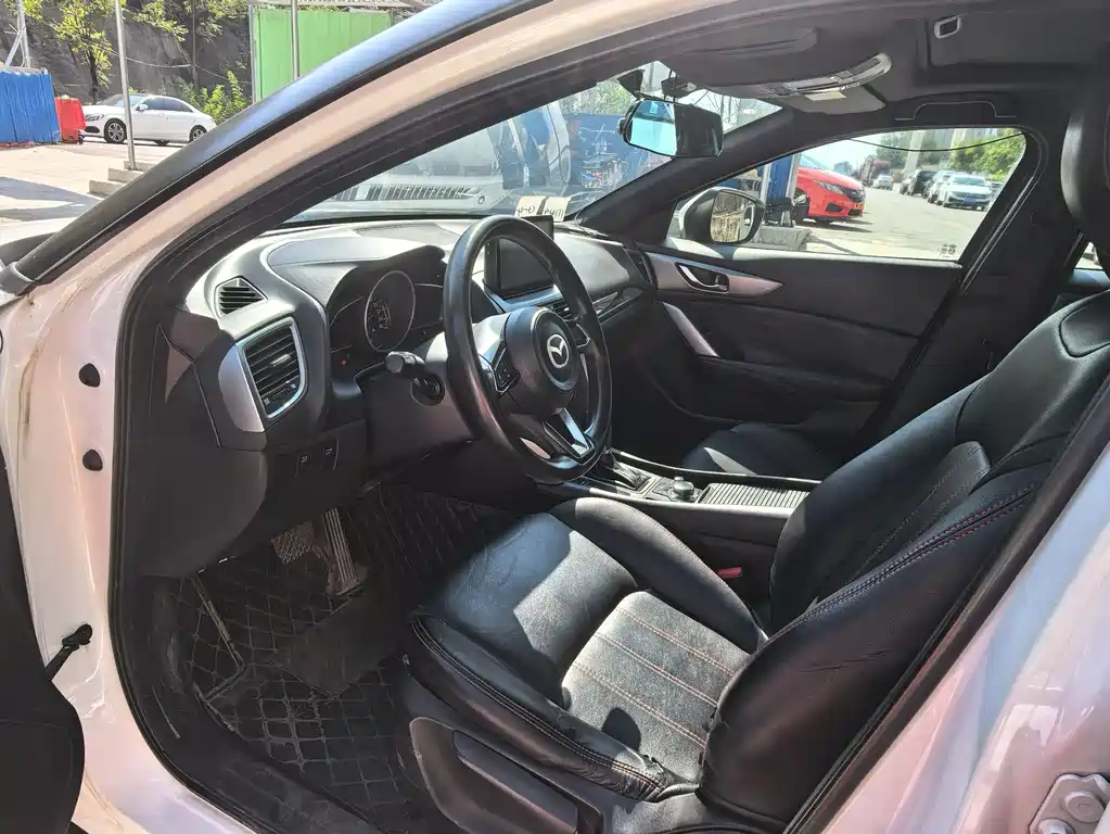 Mazda CX-4 — миниатюра 5
