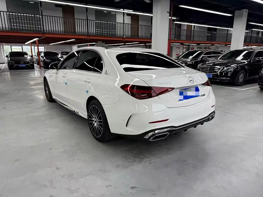 Mercedes-Benz C-Class — миниатюра 15