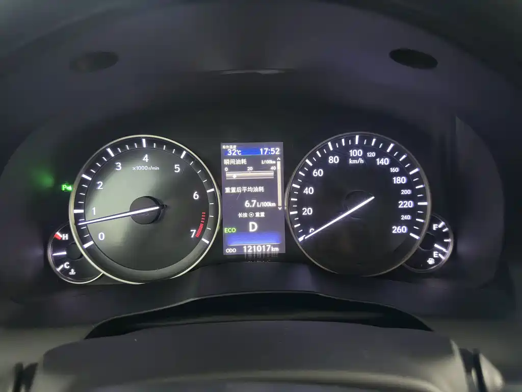 Lexus ES — миниатюра 20