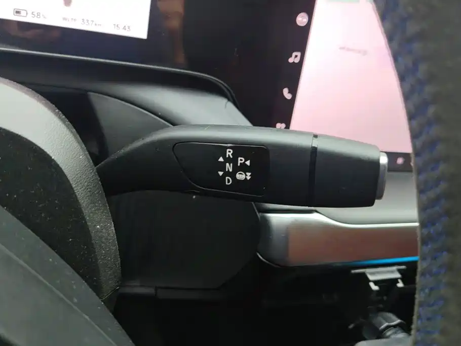 XPeng P7 — миниатюра 16