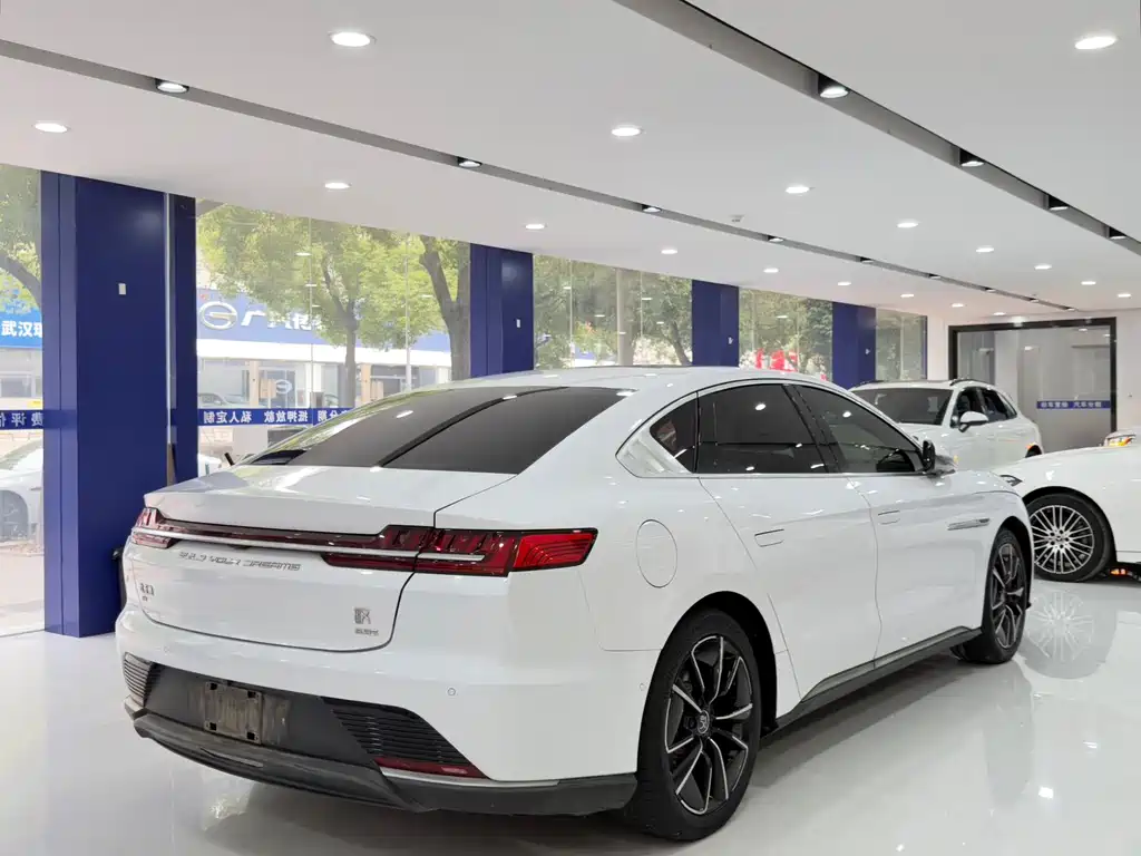 BYD Han — миниатюра 7