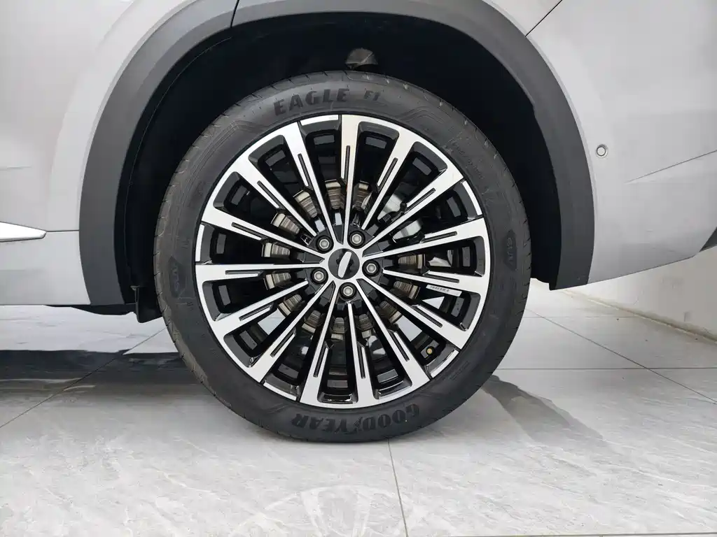 Geely Xingyue L — миниатюра 5