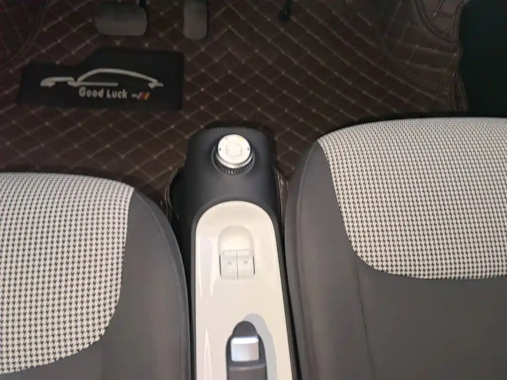 Wuling MINIEV — миниатюра 14