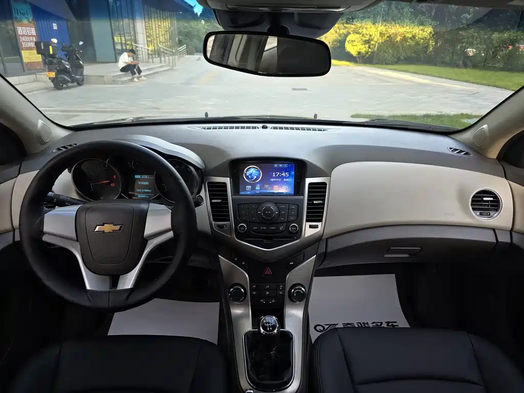 Chevrolet Cruze — миниатюра 5