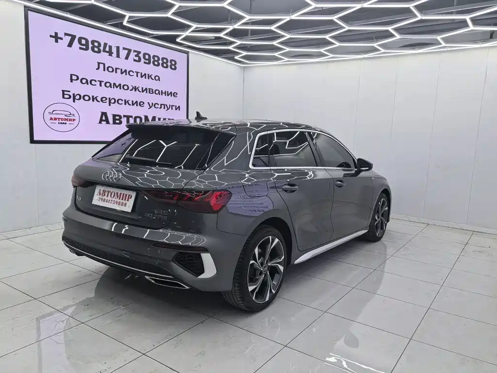 Audi A3 2022 Sportback 35 TFSI Luxury Sport