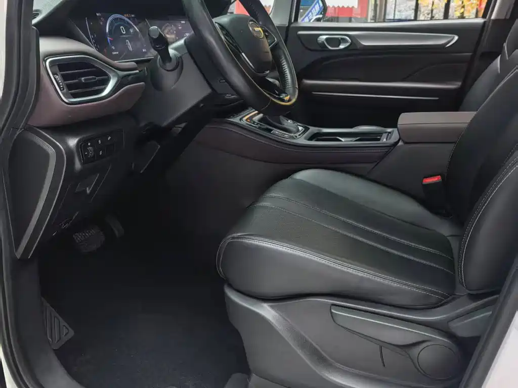 GAC M6 2021 PRO 270T AT Luxury