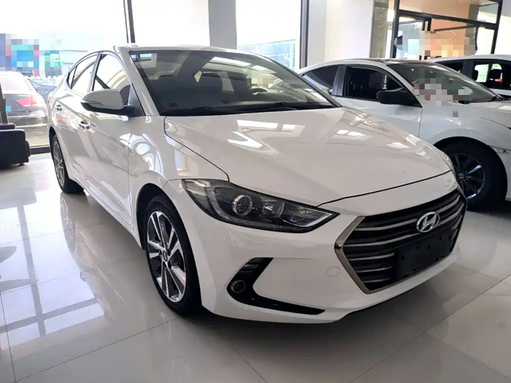 Hyundai Elantra — миниатюра 4