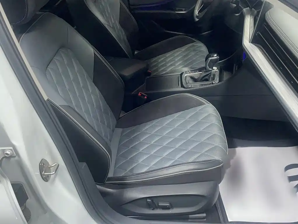 Volkswagen Sagitar — миниатюра 20