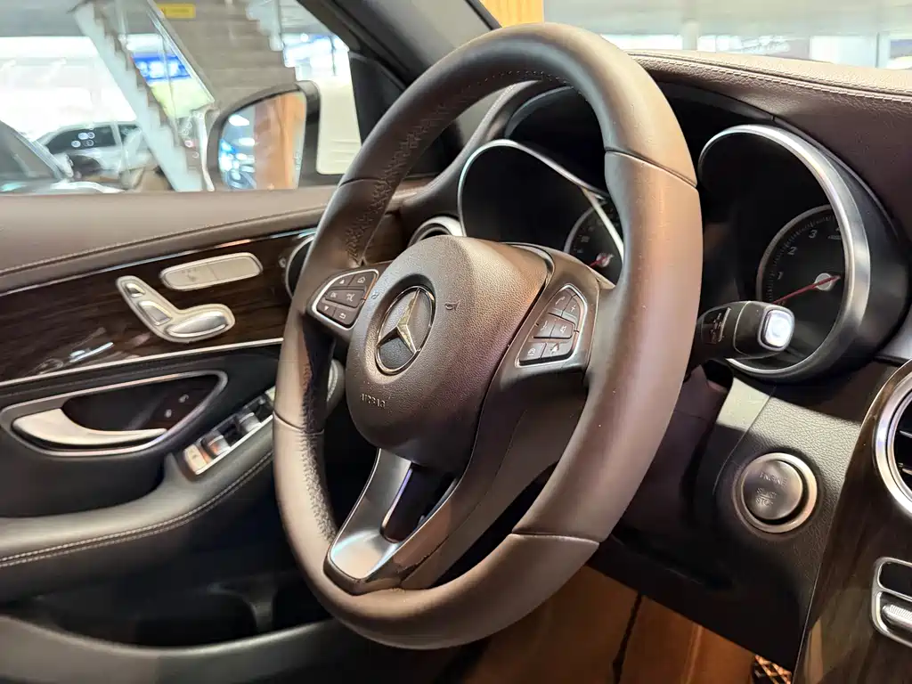 Mercedes-Benz GLC — миниатюра 14