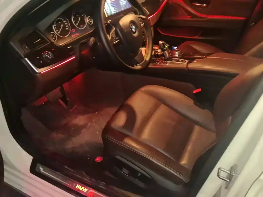 BMW 5 Series — миниатюра 9