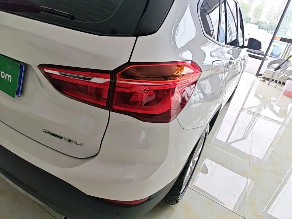 BMW X1 — миниатюра 8