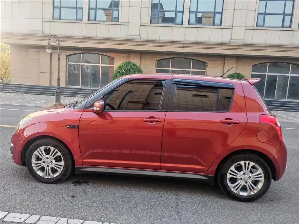 Suzuki Swift — миниатюра 7